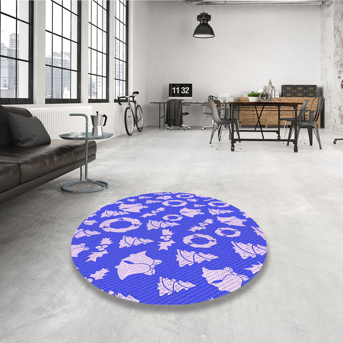 Round Patterned Bright Lilac Purple Rug in a Office, pat279pur