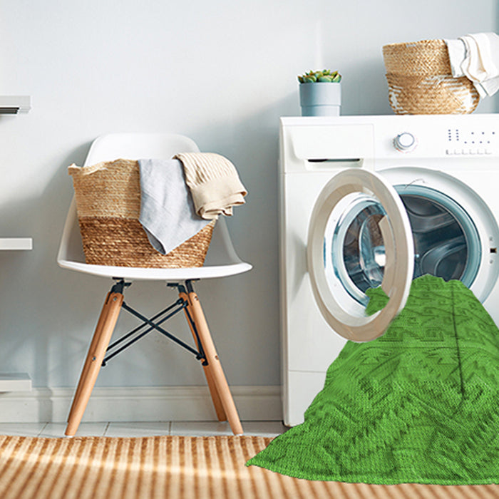 Machine Washable Transitional Dark Lime Green Rug in a Washing Machine, wshpat2797grn
