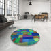 Round Patterned Medium Sea Green Rug in a Office, pat28lblu