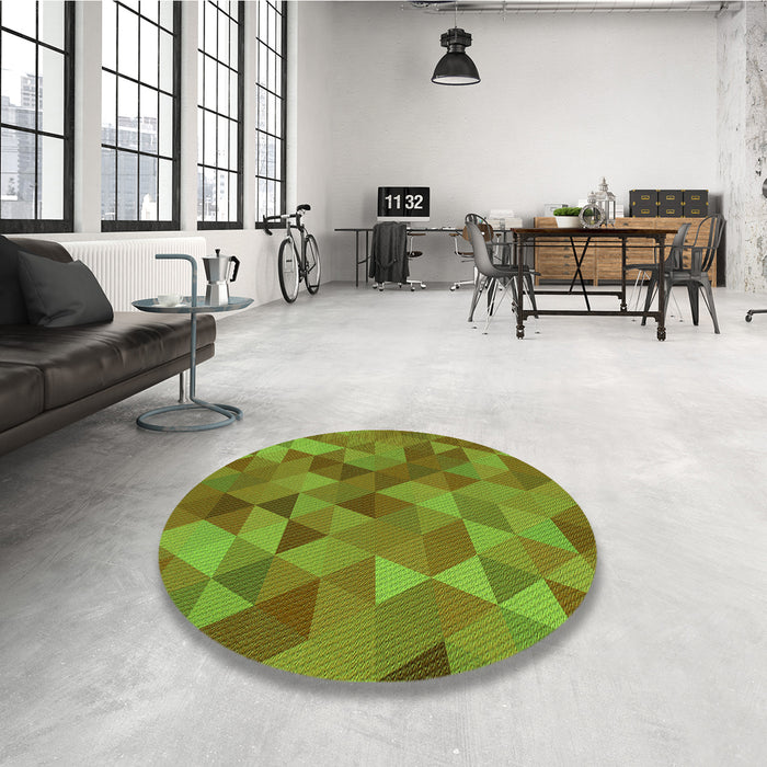 Round Patterned Oak Brown Rug in a Office, pat2808grn