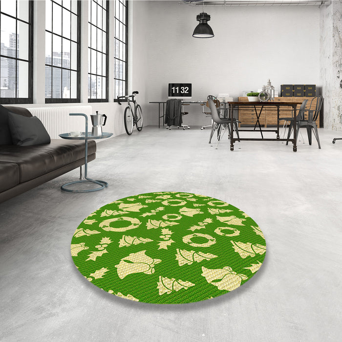 Round Patterned Yellow Green Rug in a Office, pat281yw