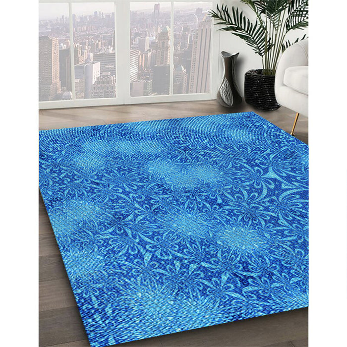 Patterned Blue Rug in Family Room, pat2831lblu