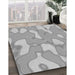 Patterned Silver Gray Rug in Family Room, pat2835gry