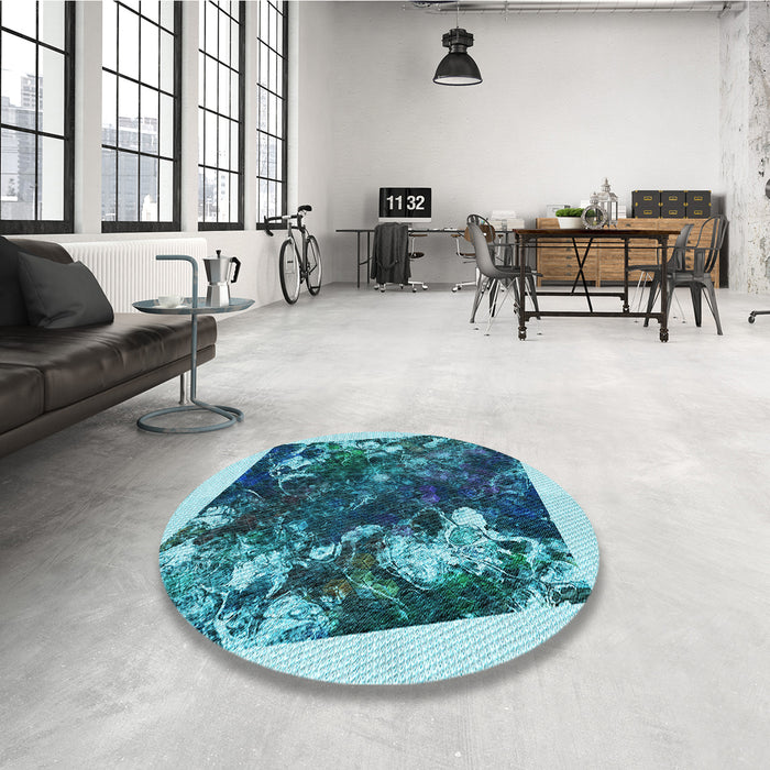 Round Patterned Teal Green Rug in a Office, pat2836lblu
