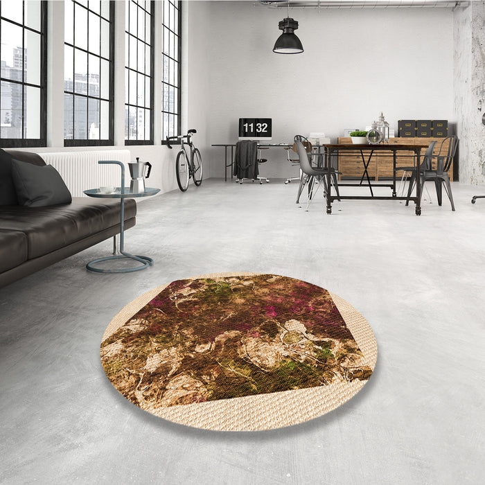 Round Patterned Red Brown Rug in a Office, pat2836org
