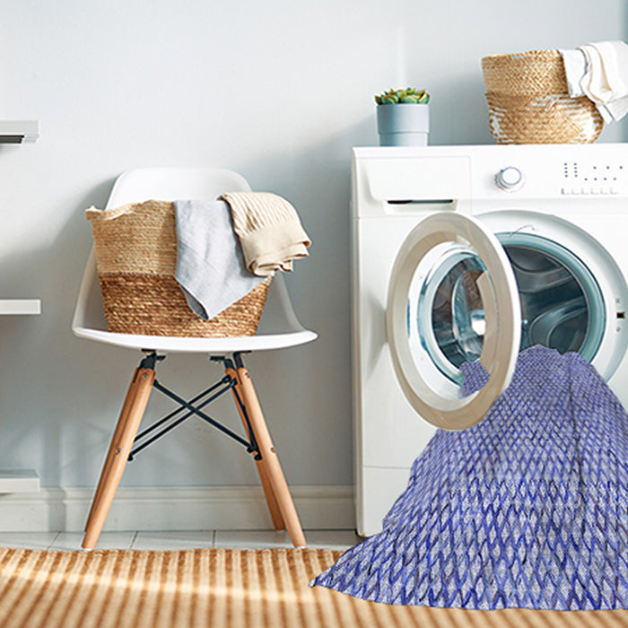 Machine Washable Transitional Blue Rug in a Washing Machine, wshpat2839blu