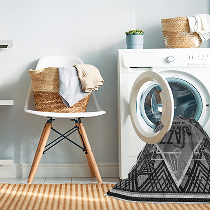 Machine Washable Transitional Charcoal Black Rug in a Washing Machine, wshpat2840gry
