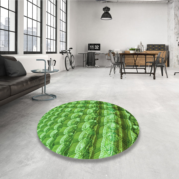 Round Patterned Green Rug in a Office, pat285grn