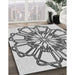 Patterned Gray Novelty Rug in Family Room, pat2850