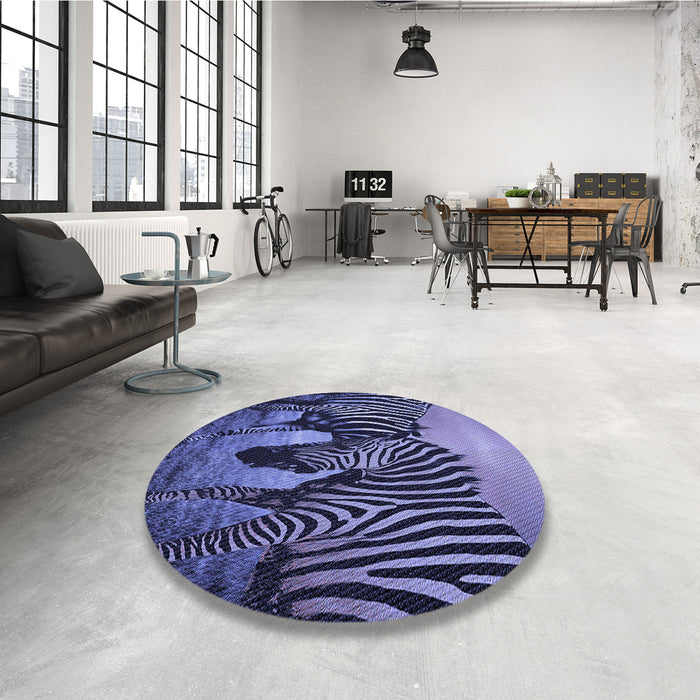 Round Patterned Medium Slate Blue Rug in a Office, pat2855blu