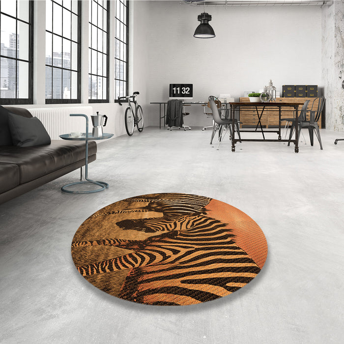 Round Patterned Orange Rug in a Office, pat2855org