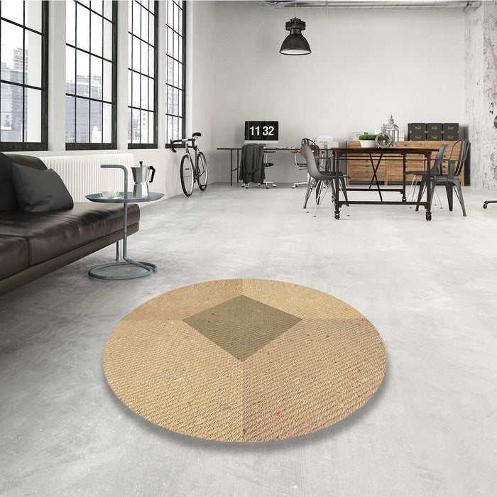 Round Patterned Bronze Brown Rug in a Office, pat2856brn