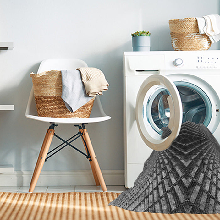 Machine Washable Transitional Gunmetal Gray Rug in a Washing Machine, wshpat2862gry