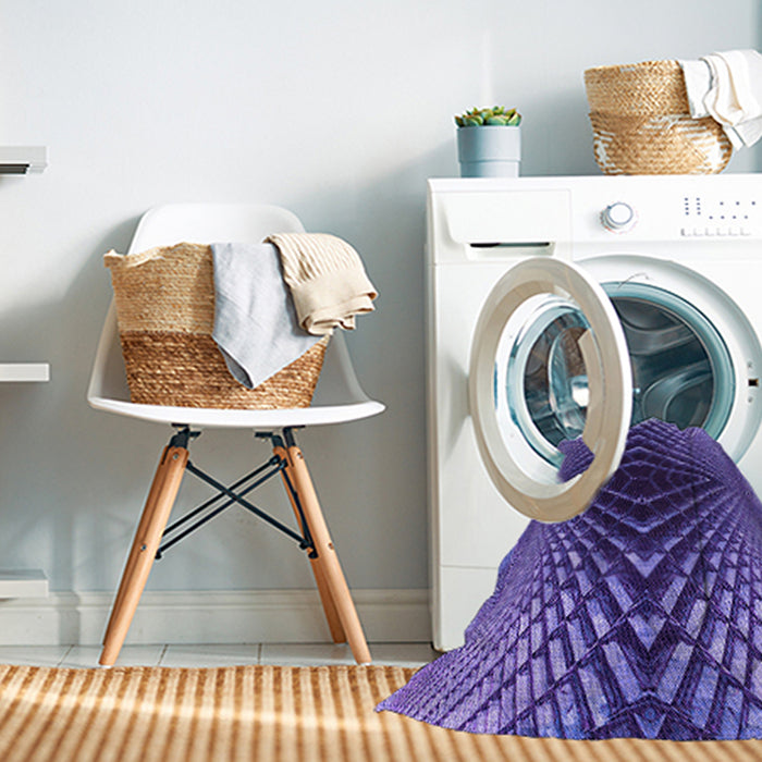 Machine Washable Transitional Bright Purple Rug in a Washing Machine, wshpat2862pur