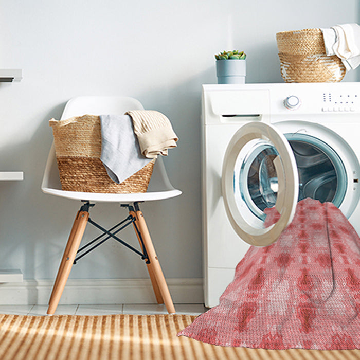 Machine Washable Transitional Pastel Pink Rug in a Washing Machine, wshpat2880rd