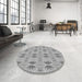 Round Patterned Gray Rug in a Office, pat2892gry