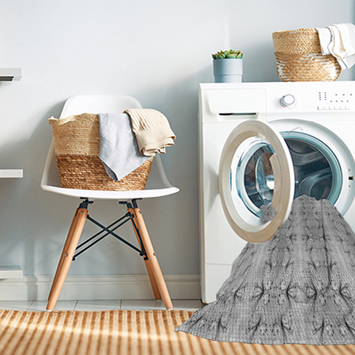 Machine Washable Transitional Platinum Silver Gray Rug in a Washing Machine, wshpat2894gry
