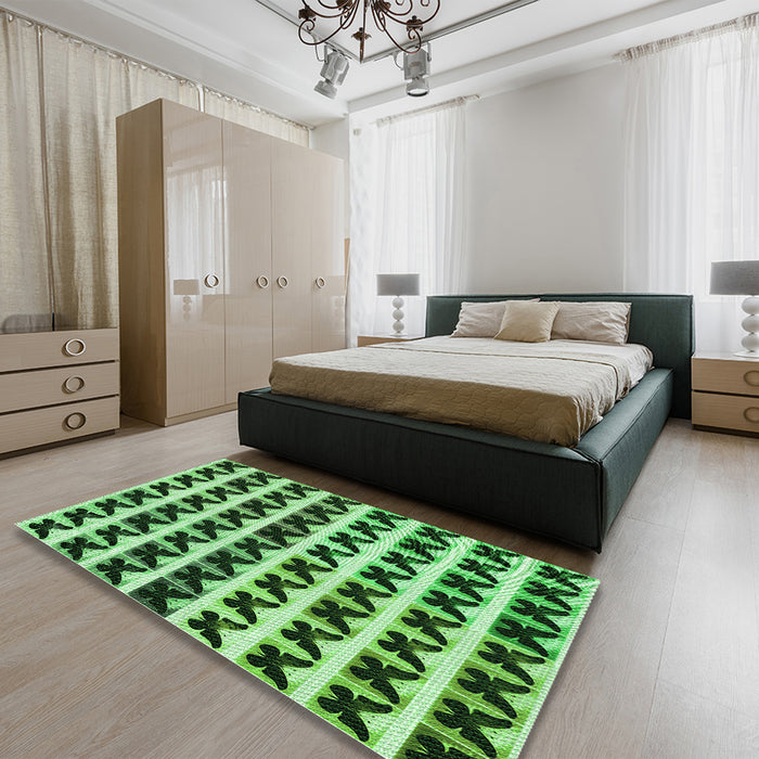 Patterned Deep Emerald Green Rug in a Bedroom, pat2900grn