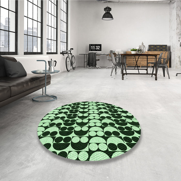 Round Patterned Light Green Rug in a Office, pat2907grn