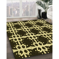 Patterned Metallic Gold Rug, pat2908yw