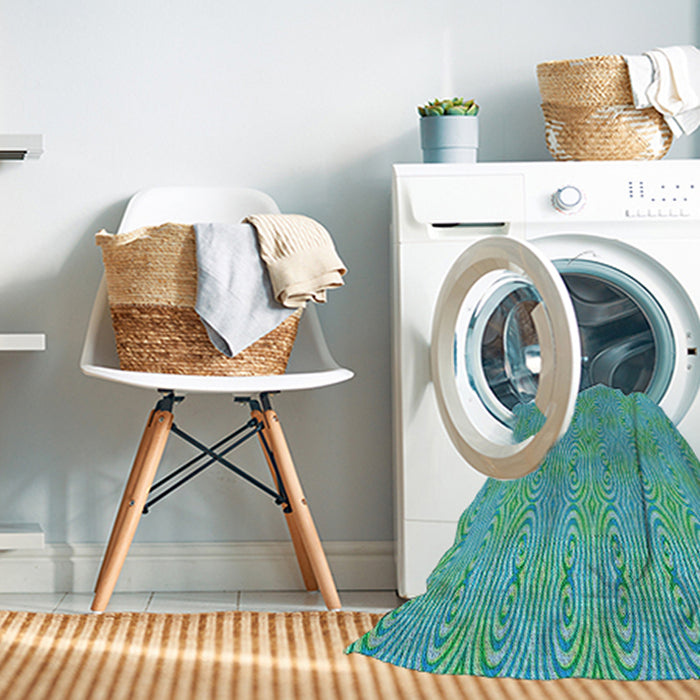 Machine Washable Transitional Turquoise Green Rug in a Washing Machine, wshpat2910lblu
