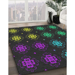 Patterned Mid Gray Novelty Rug in Family Room, pat2913