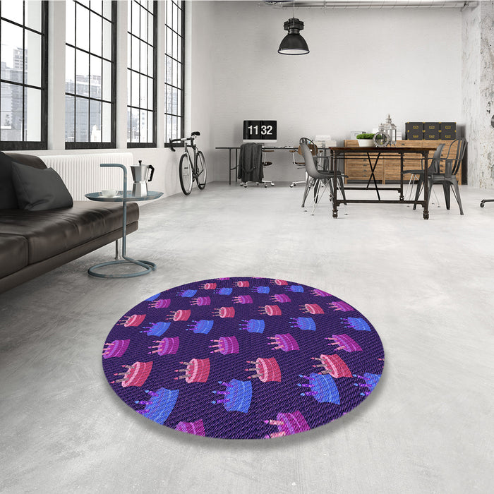 Round Patterned Amethyst Purple Rug in a Office, pat2923pur