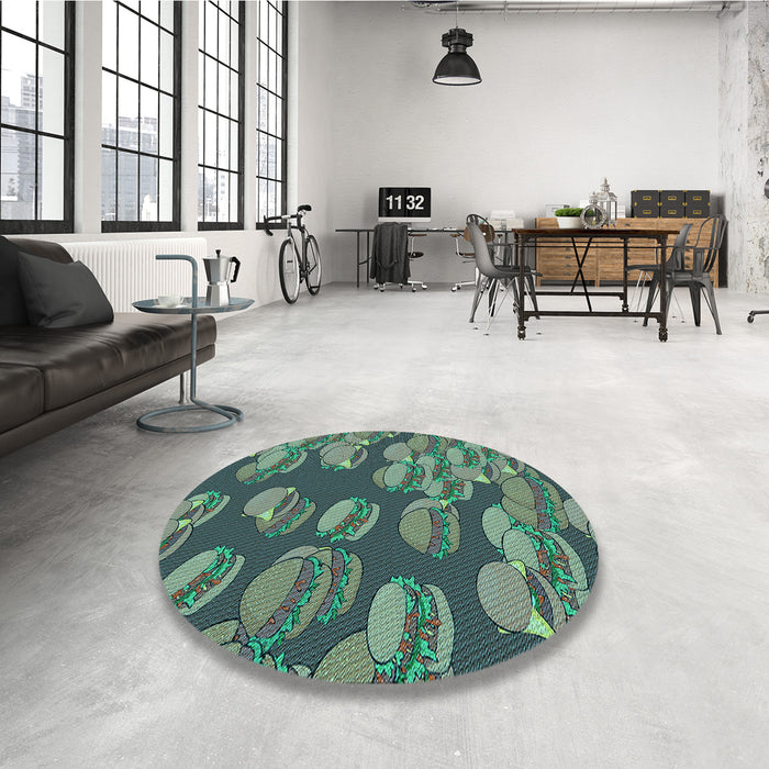 Round Patterned Emerald Green Rug in a Office, pat2924lblu