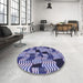 Round Patterned Blue Rug in a Office, pat2933blu