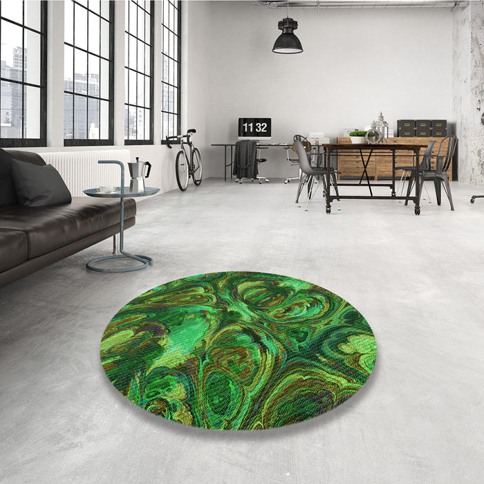 Round Patterned Dark Forest Green Rug in a Office, pat2941grn