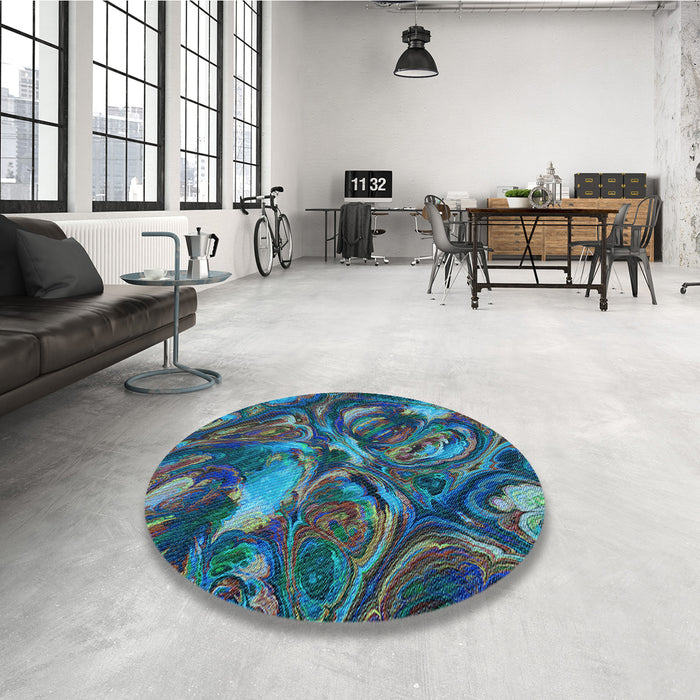 Round Patterned Blue Rug in a Office, pat2941lblu