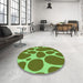 Round Patterned Green Rug in a Office, pat2962grn