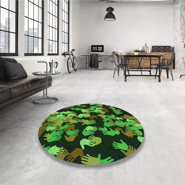 Round Patterned Dark Forest Green Rug in a Office, pat2965grn