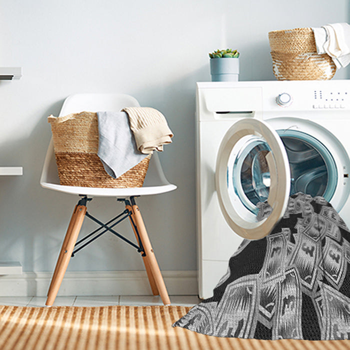 Machine Washable Transitional Silver Gray Rug in a Washing Machine, wshpat2976gry