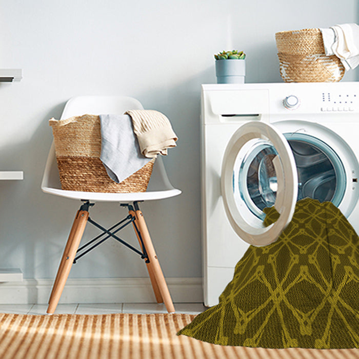 Machine Washable Transitional Dark Golden Brown Rug in a Washing Machine, wshpat2981yw