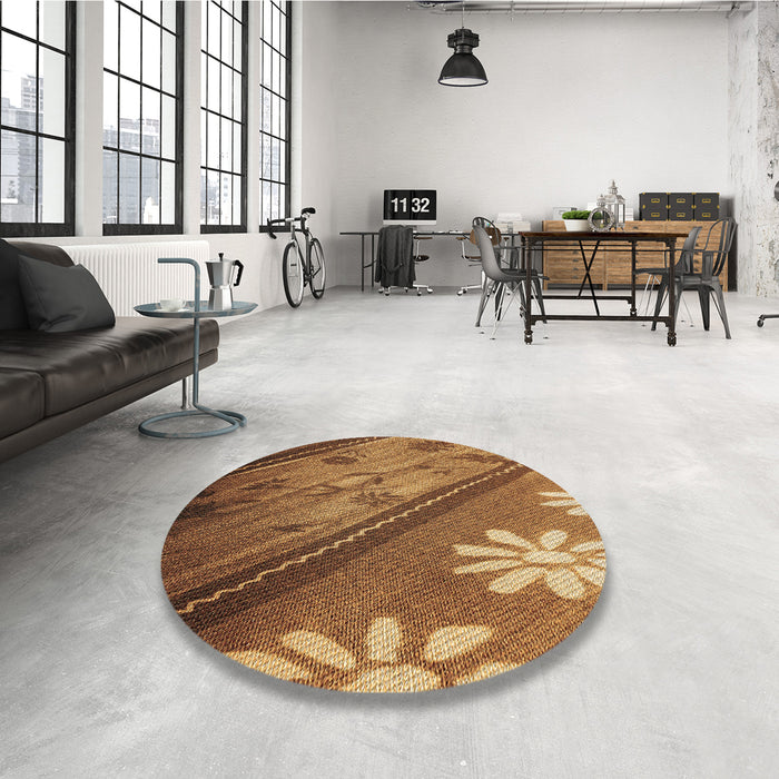 Round Patterned Red Brown Rug in a Office, pat299brn