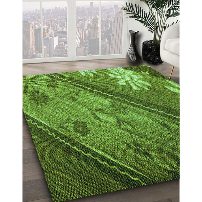 Patterned Green Rug in Family Room, pat299grn