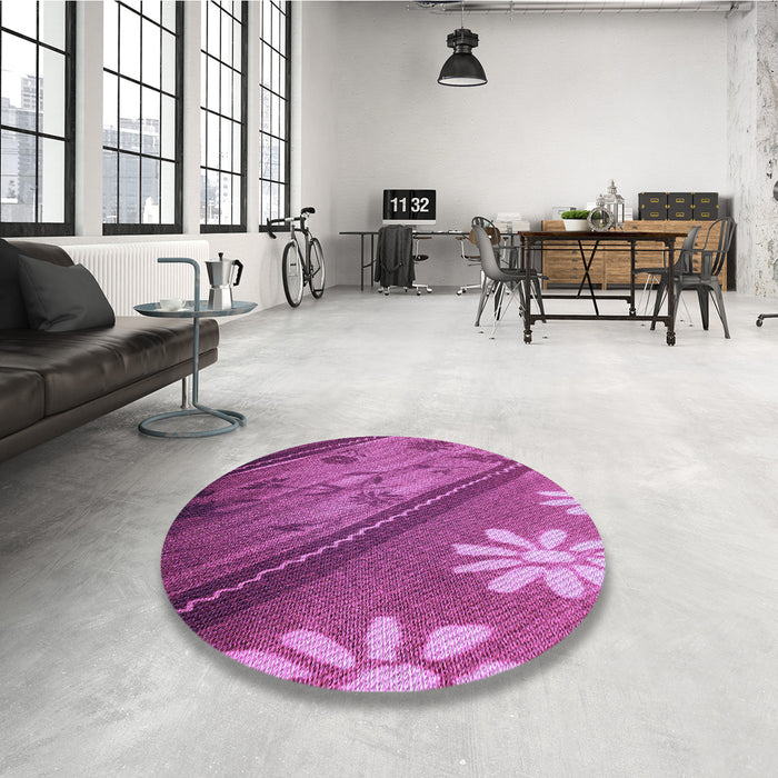 Round Patterned Medium Violet Red Pink Rug in a Office, pat299pur