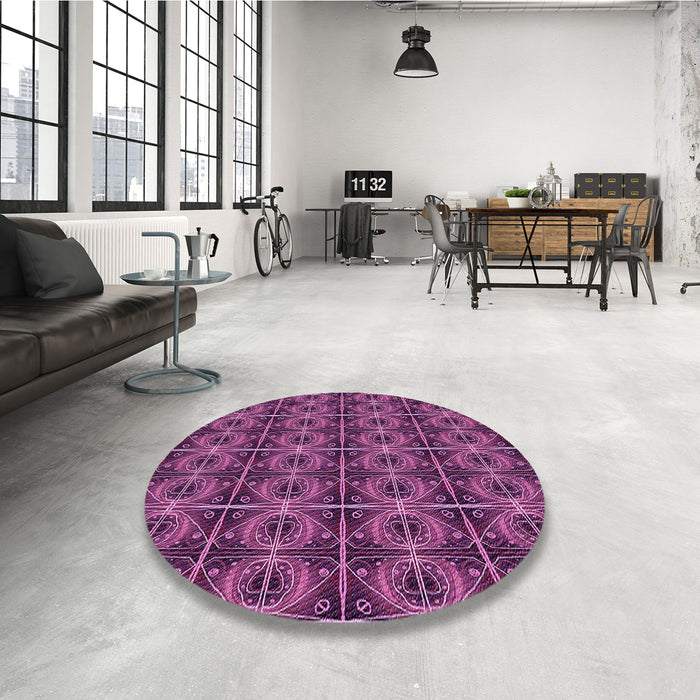 Round Patterned Neon Pink Rug in a Office, pat2998pur