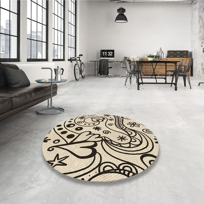 Round Patterned Coffee Brown Rug in a Office, pat3004brn