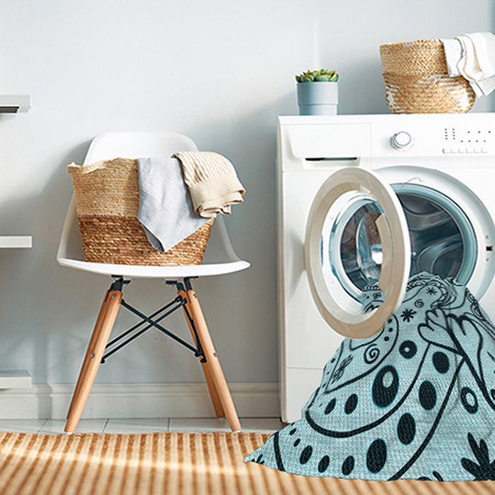 Machine Washable Transitional Electric Blue Rug in a Washing Machine, wshpat3004lblu