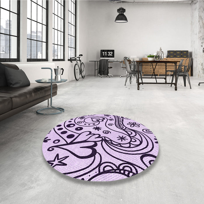 Round Patterned Purple Rug in a Office, pat3004pur