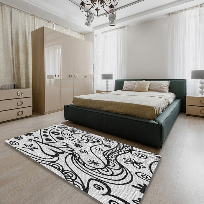 Patterned Off-White Novelty Rug in a Bedroom, pat3004