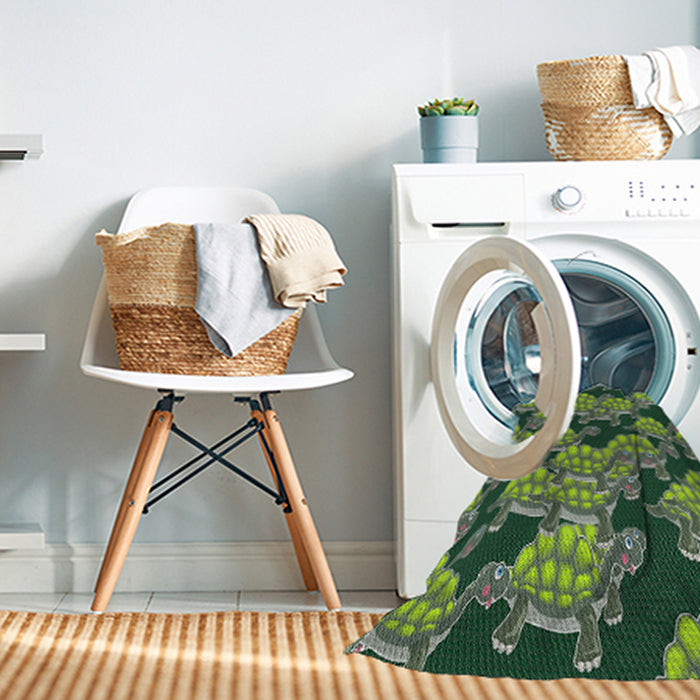 Machine Washable Transitional Dark Forest Green Rug in a Washing Machine, wshpat3009