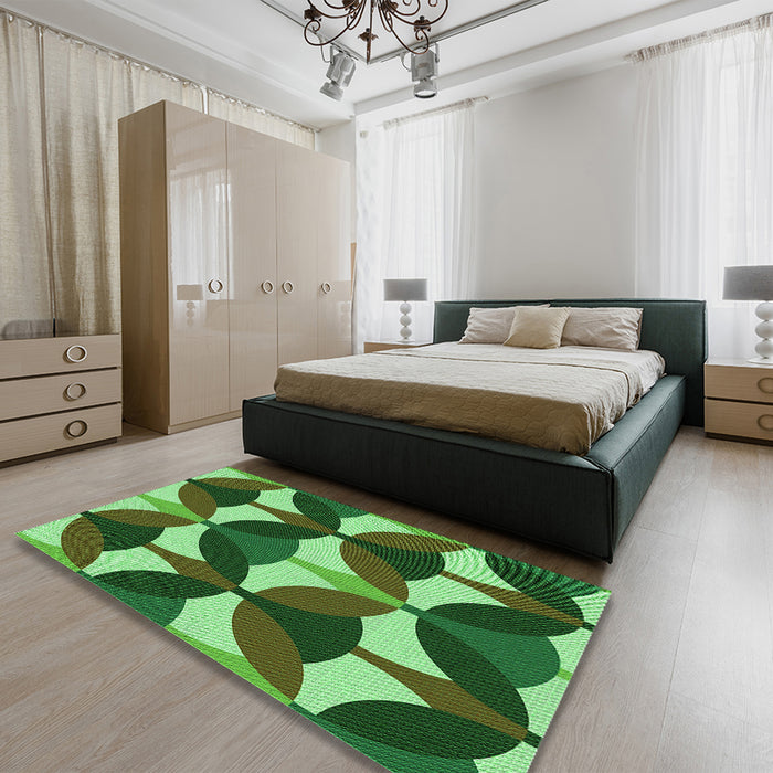 Round Machine Washable Transitional Dark Forest Green Rug in a Office, wshpat3021grn