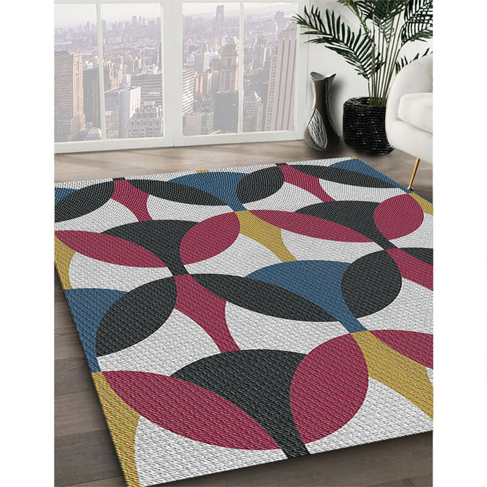 Patterned Dark Gray Novelty Rug in Family Room, pat3021