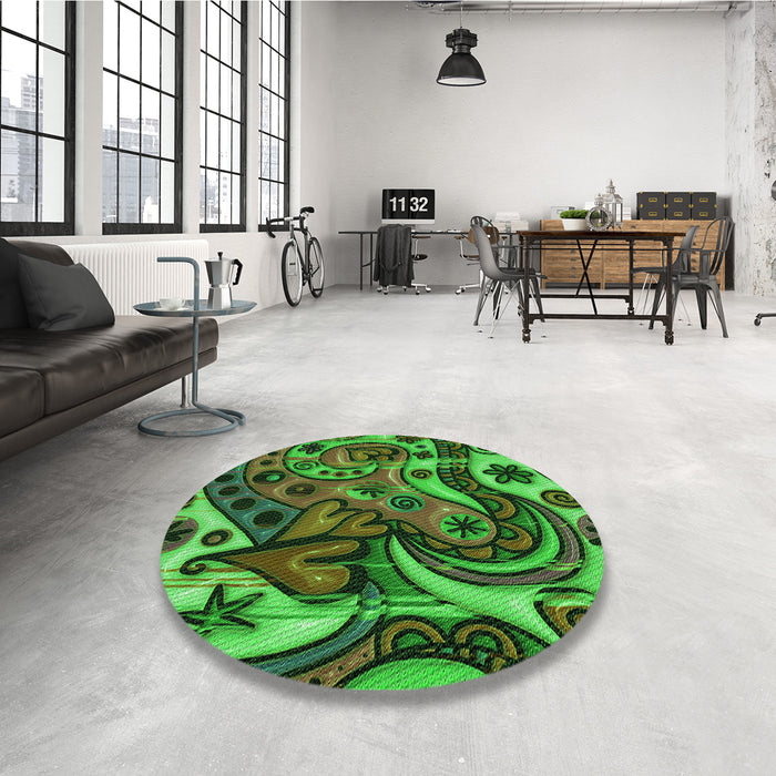 Round Patterned Dark Forest Green Rug in a Office, pat3034grn