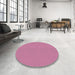 Round Machine Washable Transitional HotPink Rug in a Office, wshpat3062