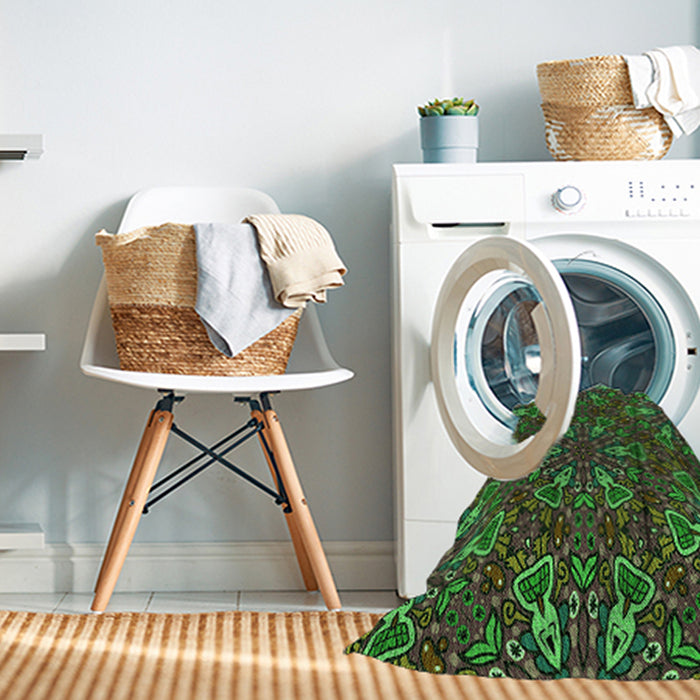 Machine Washable Transitional Dark Forest Green Rug in a Washing Machine, wshpat3073grn