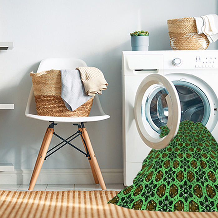 Machine Washable Transitional Dark Forest Green Rug in a Washing Machine, wshpat3077grn